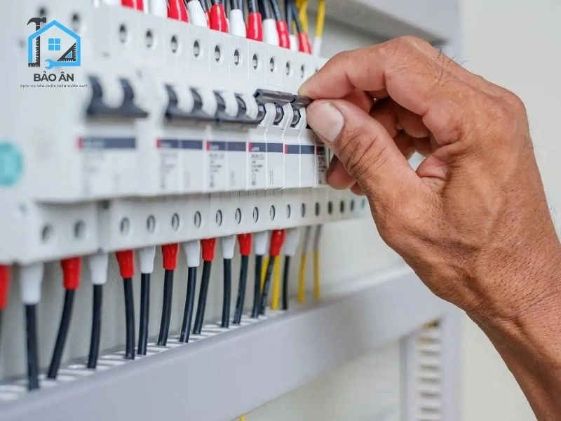 Ngắt nguồn điện ngay lập tức khi nghi ngờ hệ thống bị mất pha