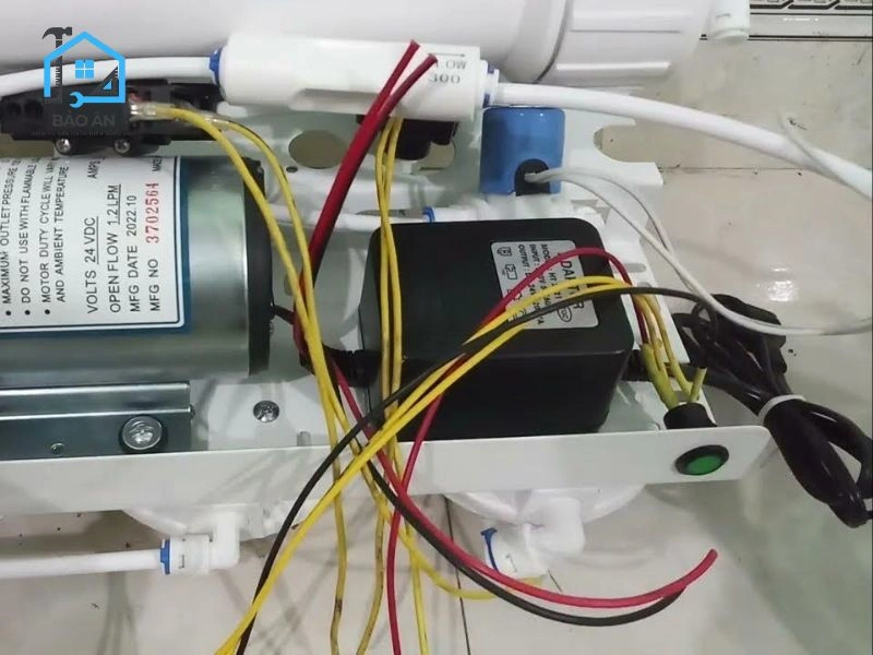 Nguồn điện (adapter) của máy lọc nước