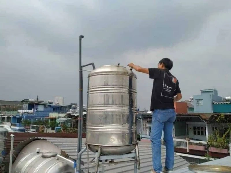 Phao đã hỏng, không đủ độ nổi để hạ xuống